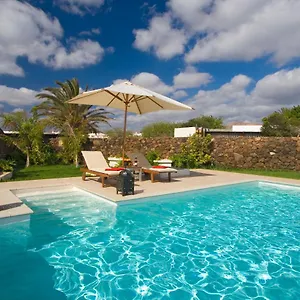  Villa Beautiful Ambar